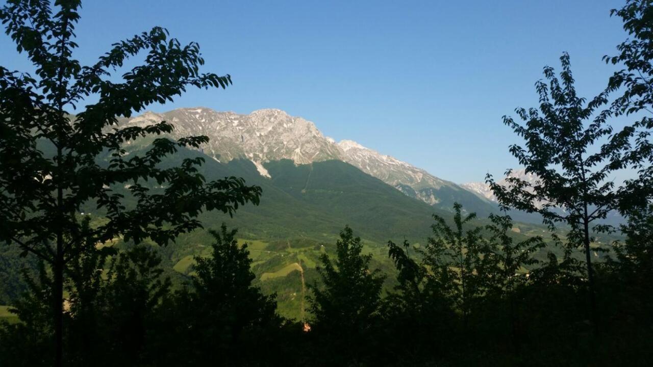 Vila La Via Del Parco Arsita Exteriér fotografie