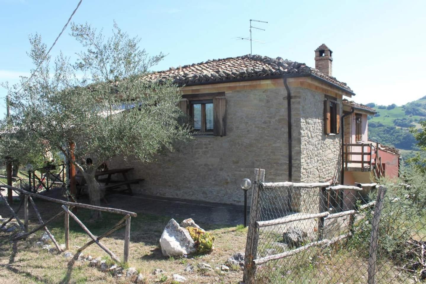 Vila La Via Del Parco Arsita Exteriér fotografie