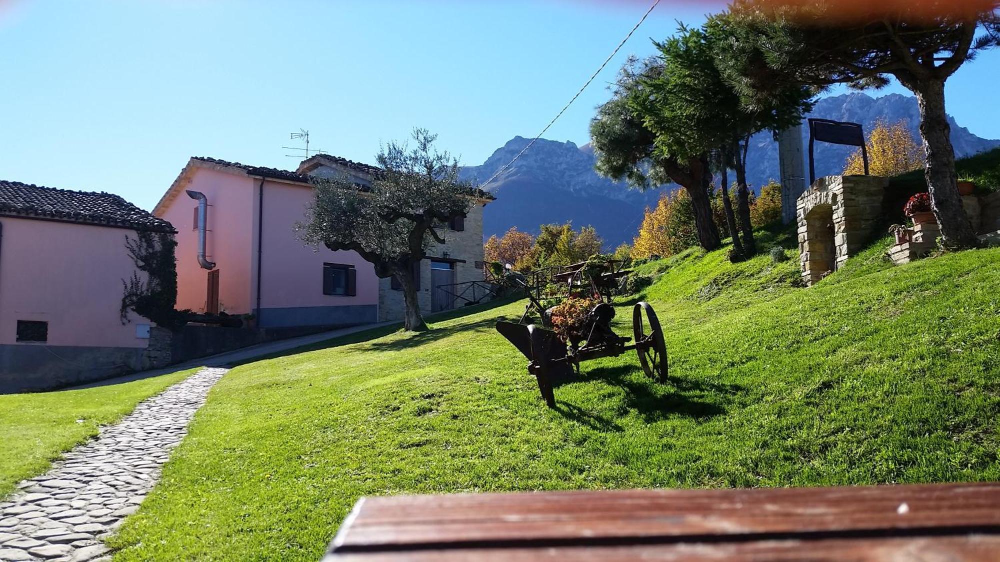 Vila La Via Del Parco Arsita Exteriér fotografie