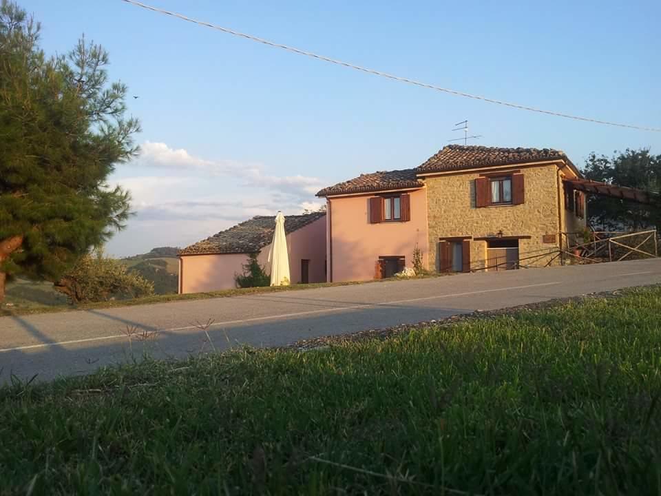Vila La Via Del Parco Arsita Exteriér fotografie